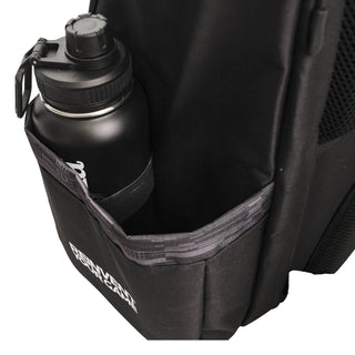 View of the water bottle side pocket on a grey and black Discmania Fanatic Sky disc golf backpack.